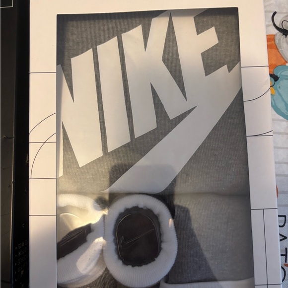 NEW Jordan Baby Booties and 1- Jordan and 1- Nike  3 piece sets sz 0-6 months - Picture 3 of 8